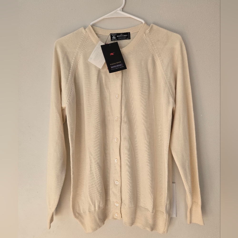 Monte Carlo Pure Wool Cardigan Sweater Women's Size 40 Cream Color Long Sleeve